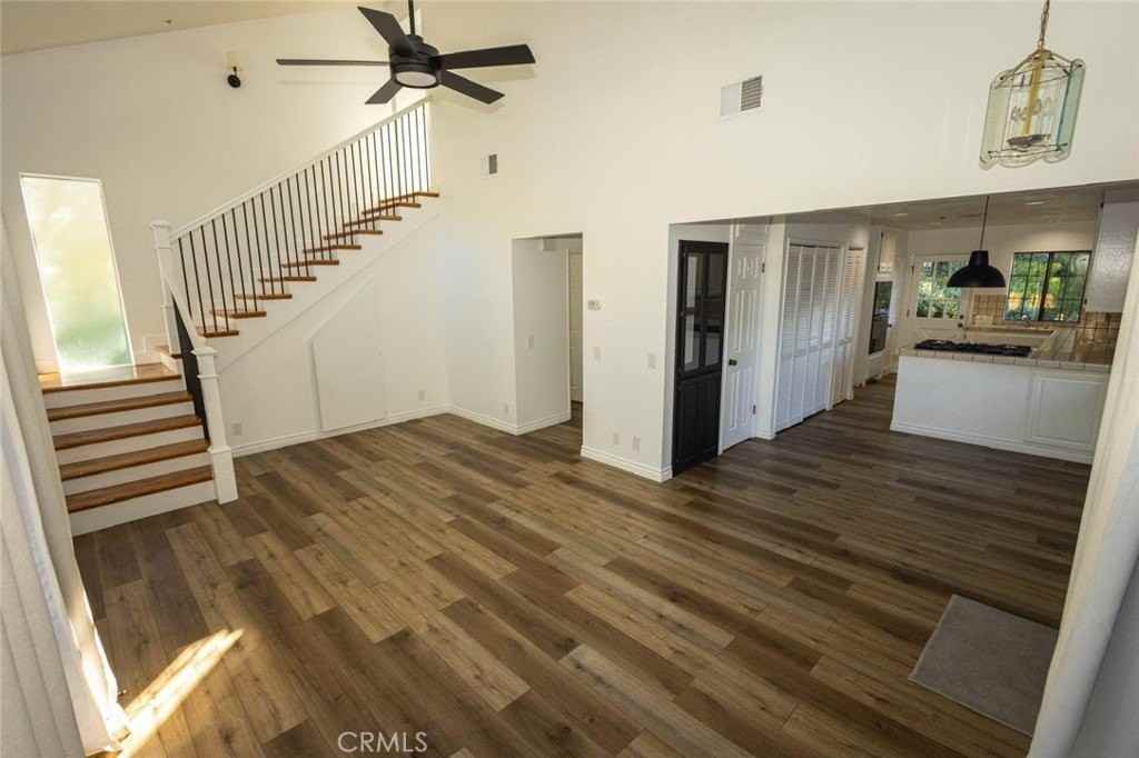 24550 Treasure Vista Ave - Photo 2 of 10