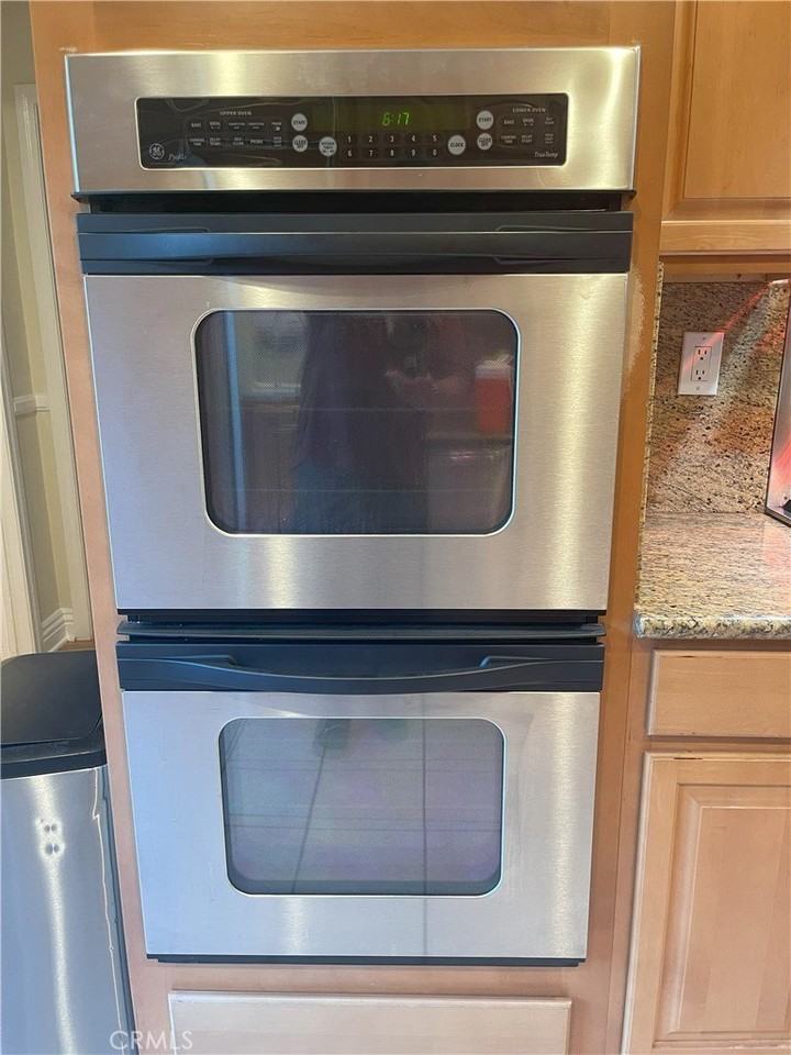 14320 Hortense St - Photo 6 of 20