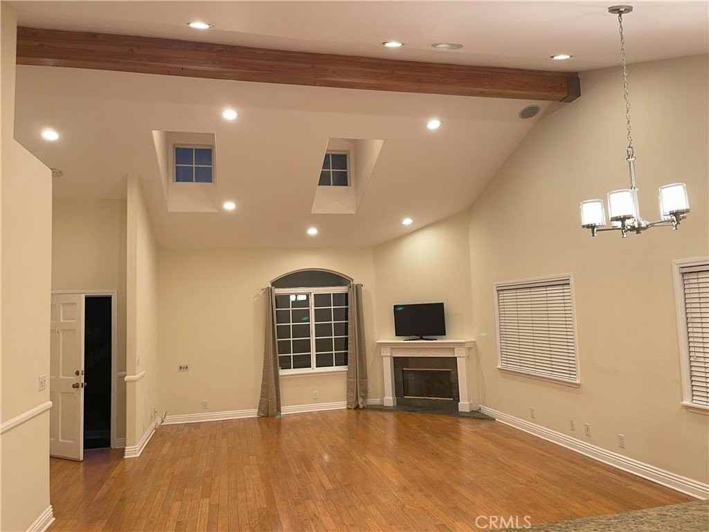 14320 Hortense St - Photo 7 of 20