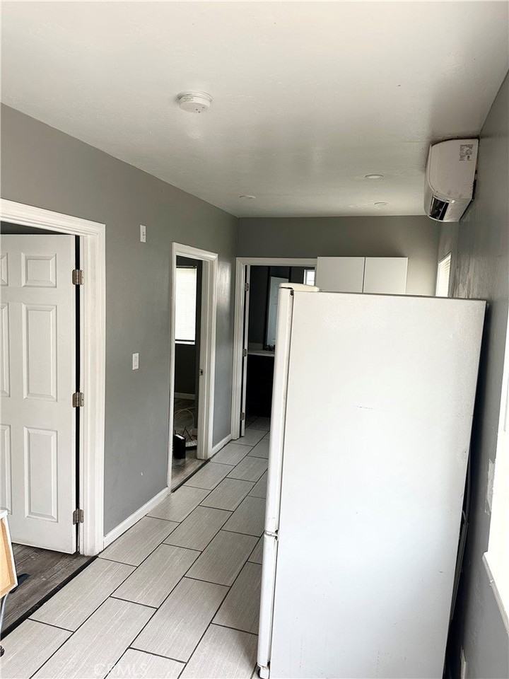 45517 Corkwood Ave - Photo 3 of 9