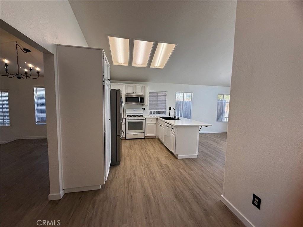 24518 Westhaven Ct - Photo 5 of 22