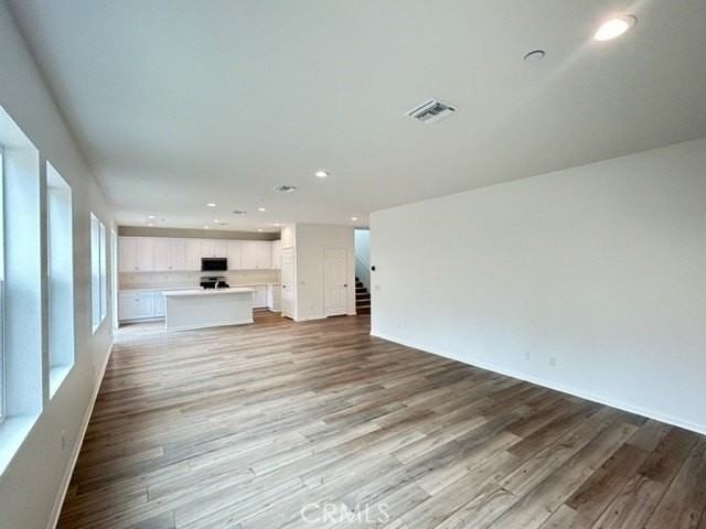 30288 Laviste Ct - Photo 5 of 9