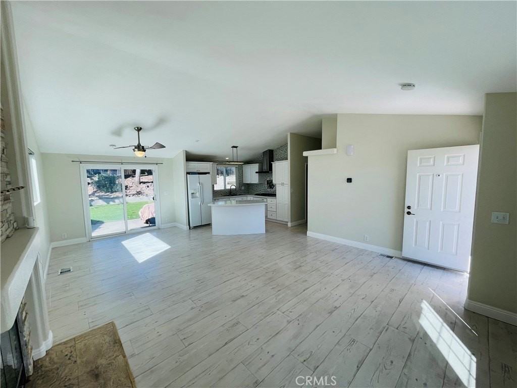 33521 Harvest Way E - Photo 7 of 36