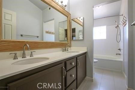 545 E Stephanie Dr - Photo 2 of 5