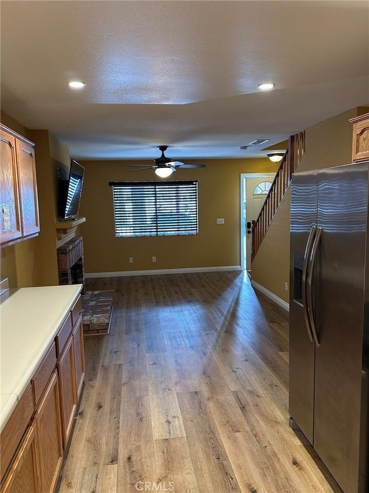 137 E Country Club Blvd - Photo 3 of 17