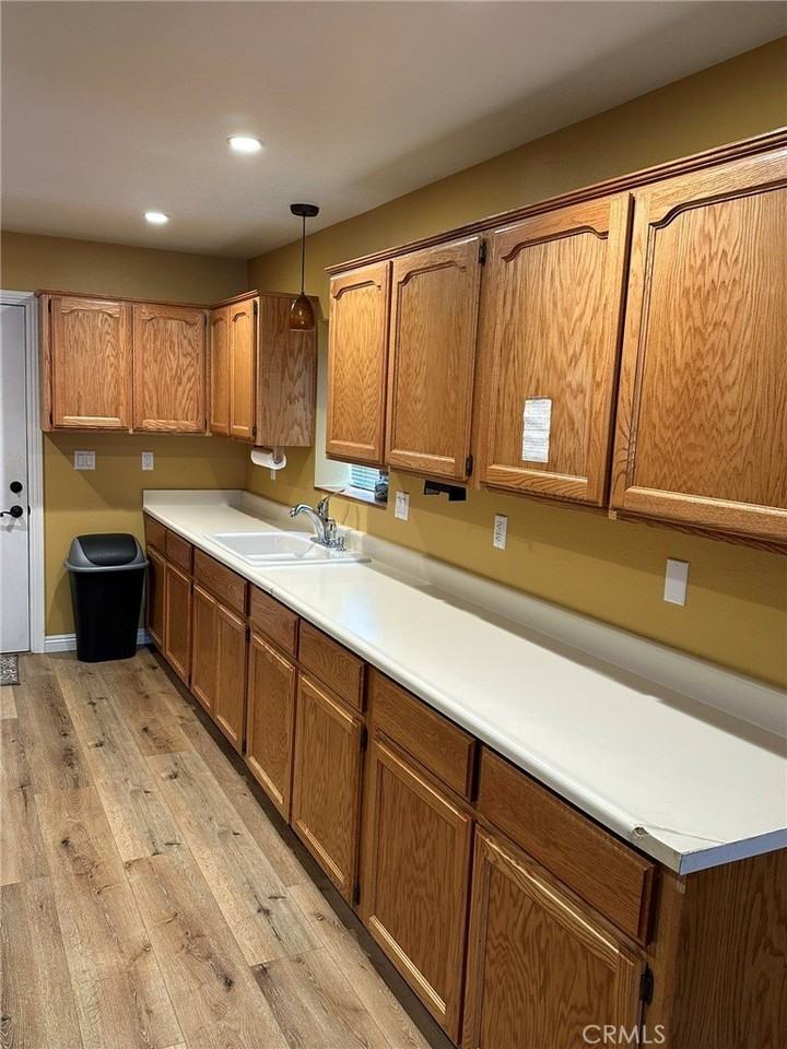 137 E Country Club Blvd - Photo 6 of 17