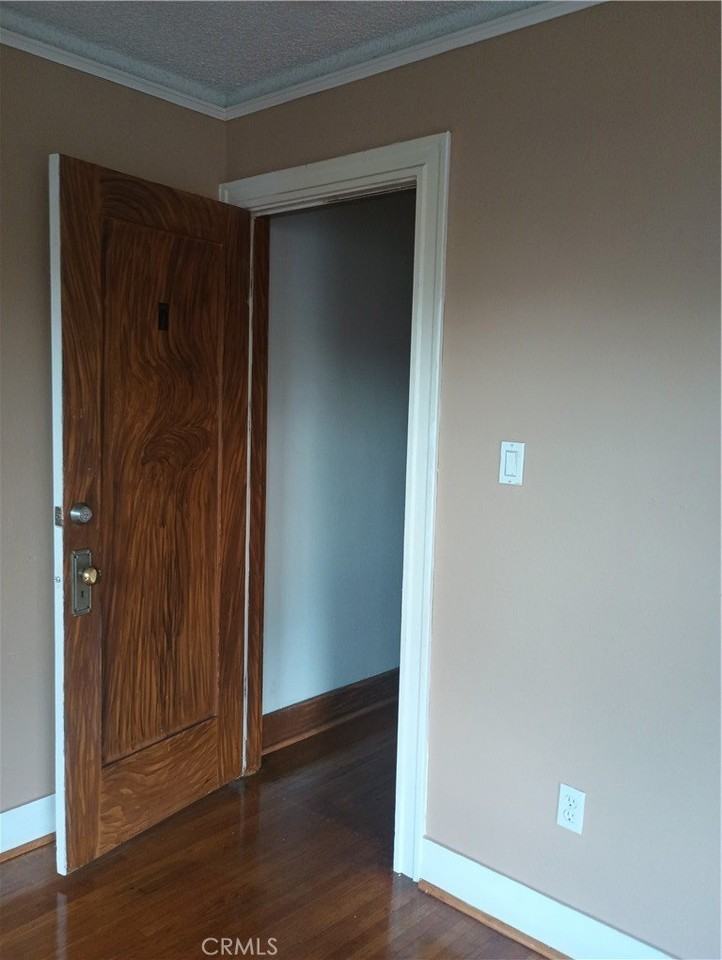 120 W Marshall Blvd #7 - Photo 4 of 4
