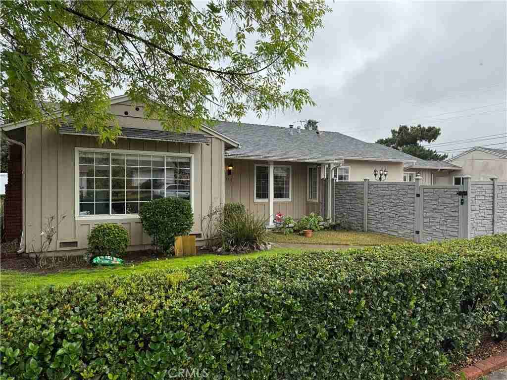 110 Santa Ynez Dr - Photo 3 of 44