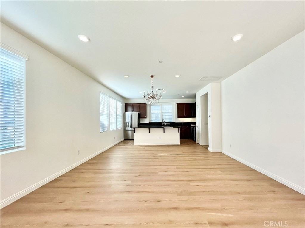 24339 Verdugo Cir - Photo 5 of 26