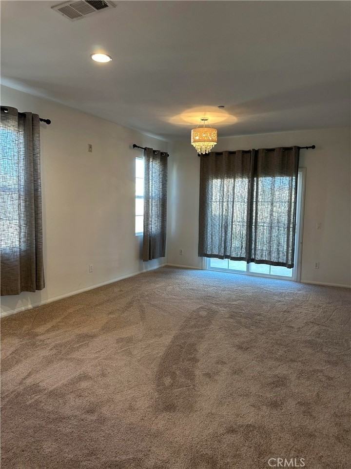 10580 Acacia Ln - Photo 5 of 8