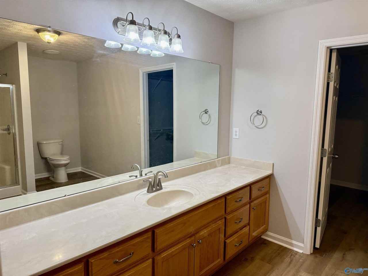 1024 Clint Dr Se - Photo 6 of 11