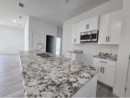 1612 Cordova Dr - Photo 3 of 6