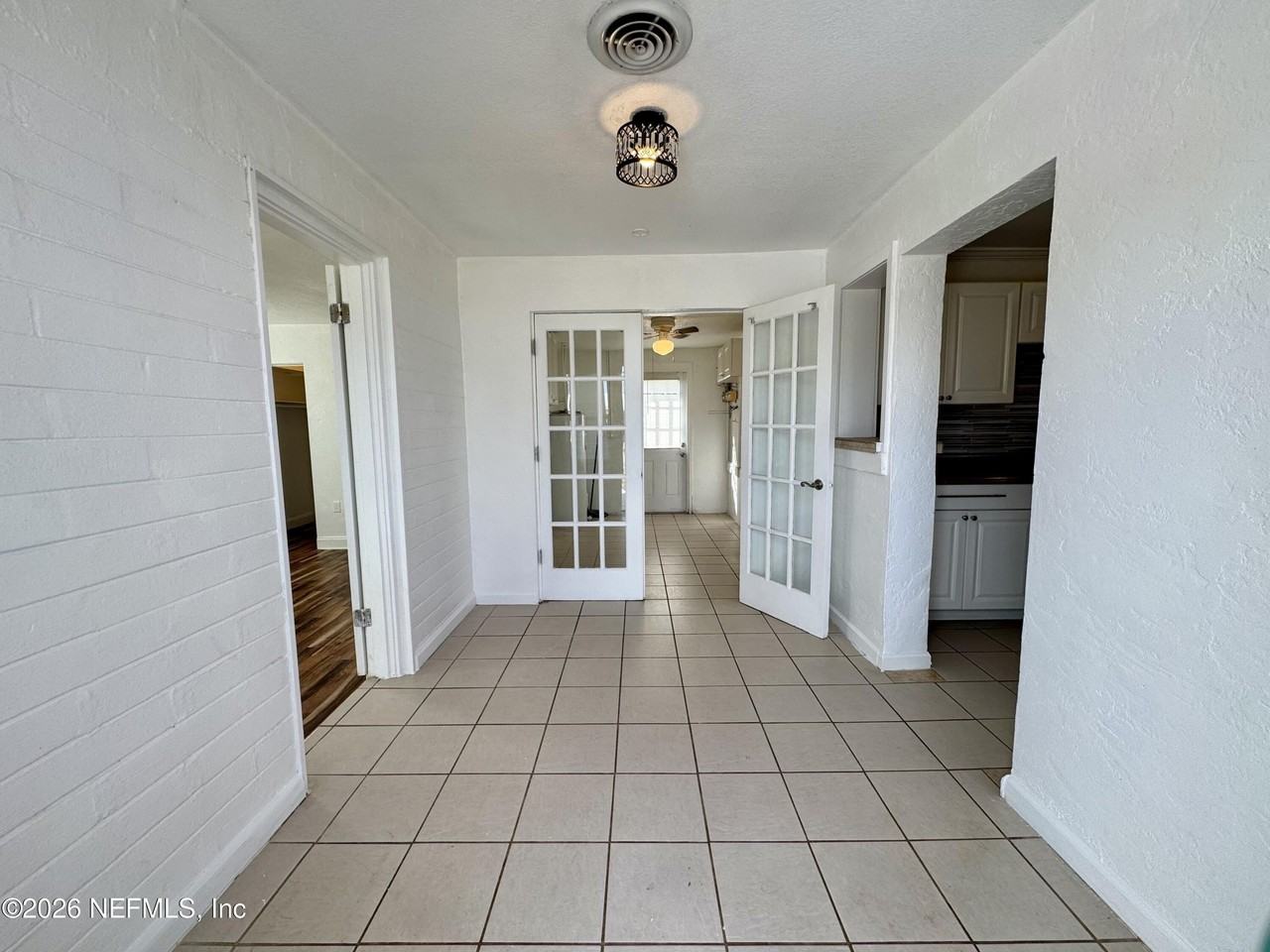 288 Boylston Ave - Photo 4 of 34