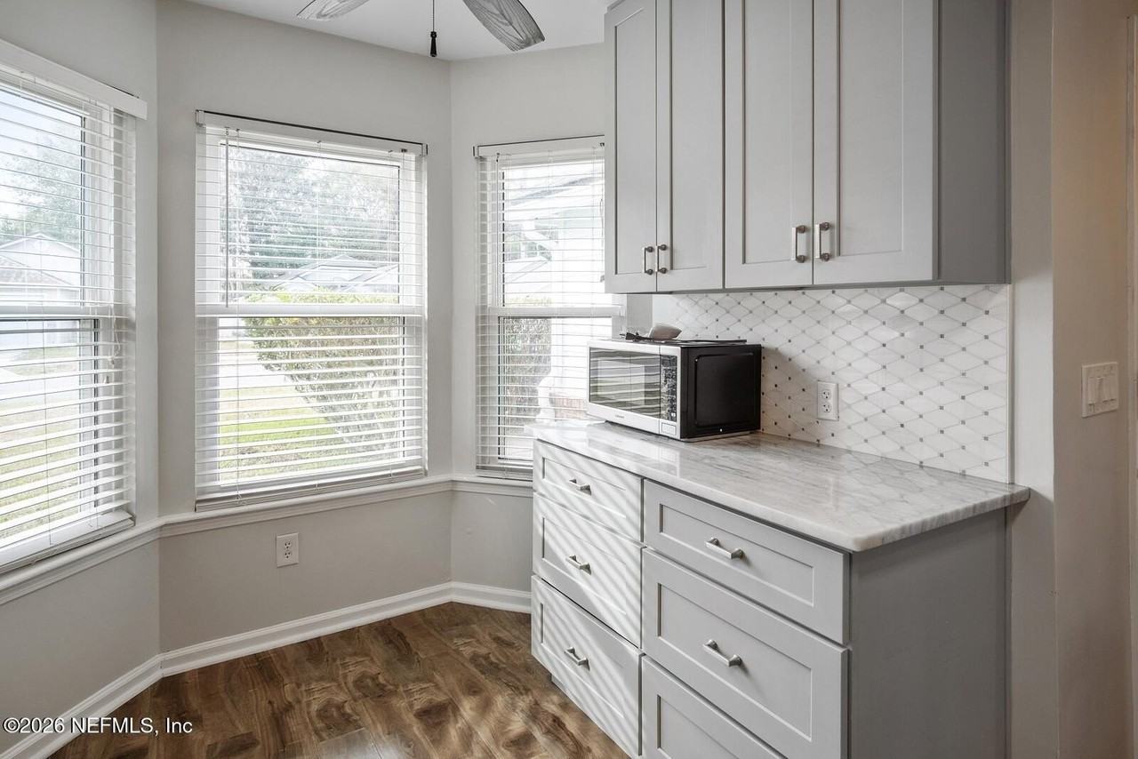 1329 Cove Landing Dr - Photo 7 of 35