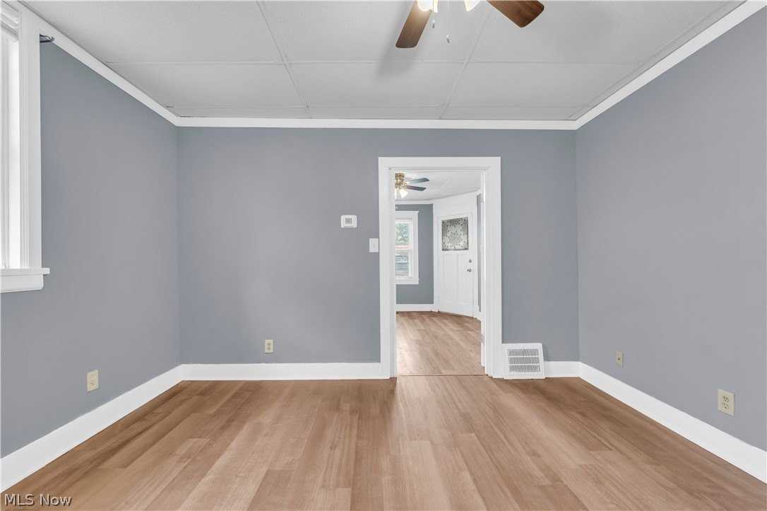 72 Northfield Rd Unit 2 - Photo 7 of 19