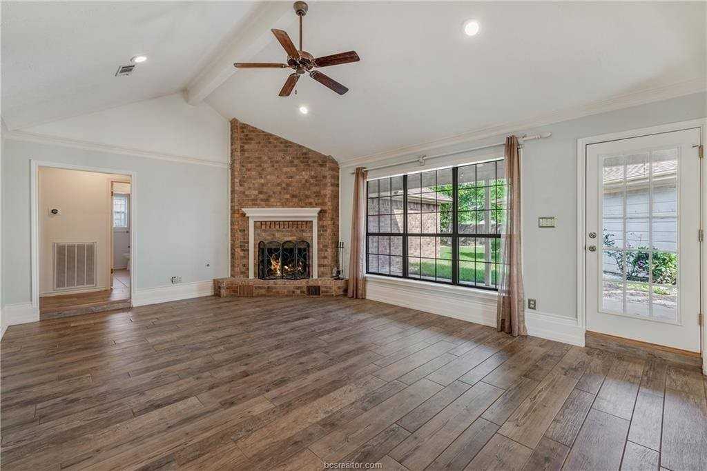 1806 Rosebud Ct - Photo 7 of 24