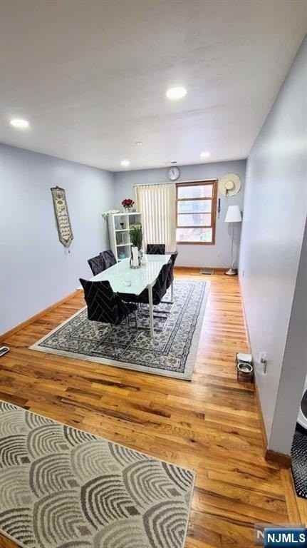 557 Park Pl - Photo 3 of 18