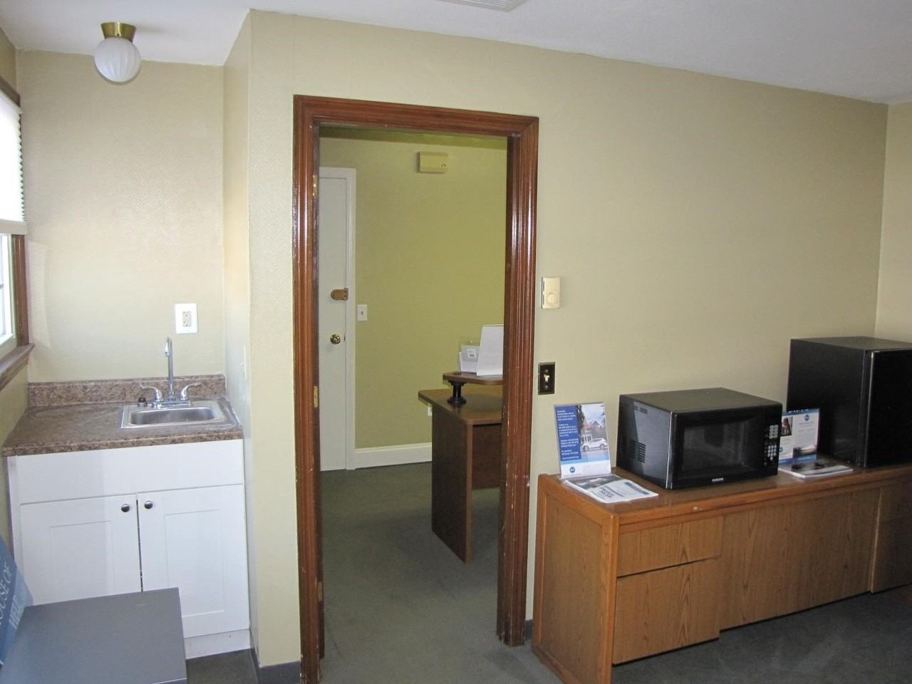 1100 Valley St - Photo 7 of 8