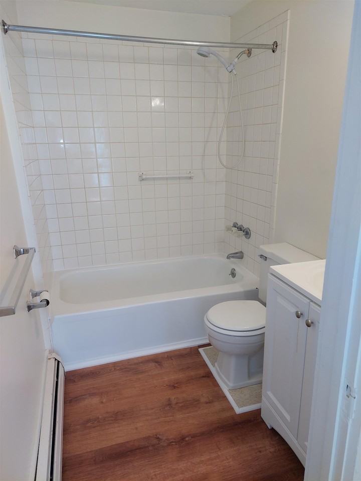 32 S Main St #4 - Photo 6 of 6