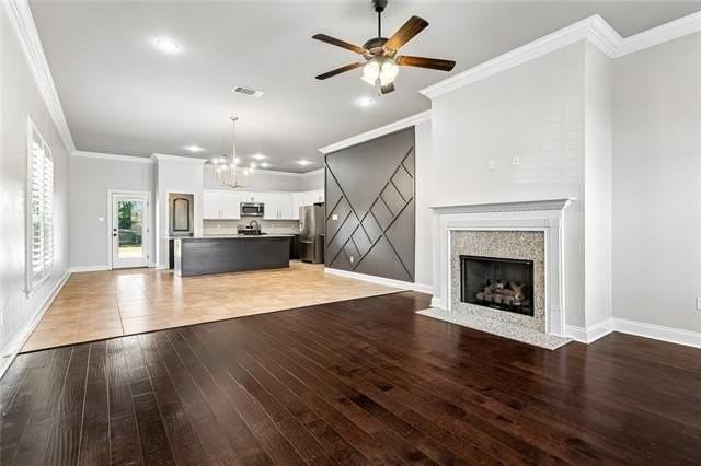 70445 Chambly Ct - Photo 3 of 17