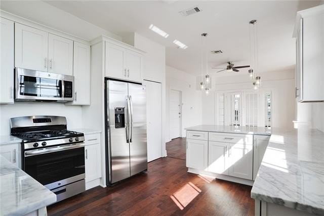 3208 Palmyra St #A - Photo 7 of 12