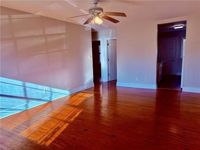 3435 Pauger St - Photo 4 of 10