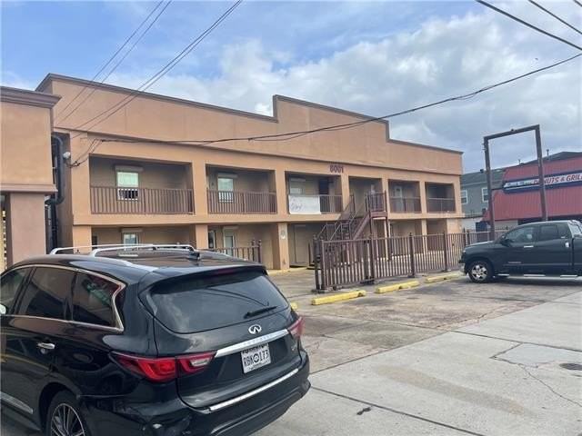 8009 Downman Rd - Photo 2 of 8