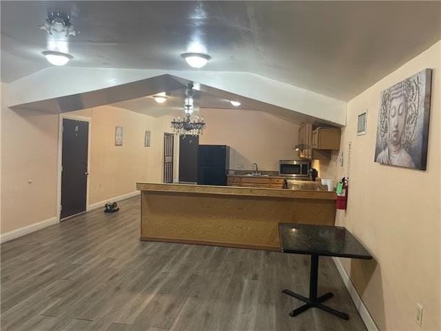 8009 Downman Rd - Photo 3 of 8