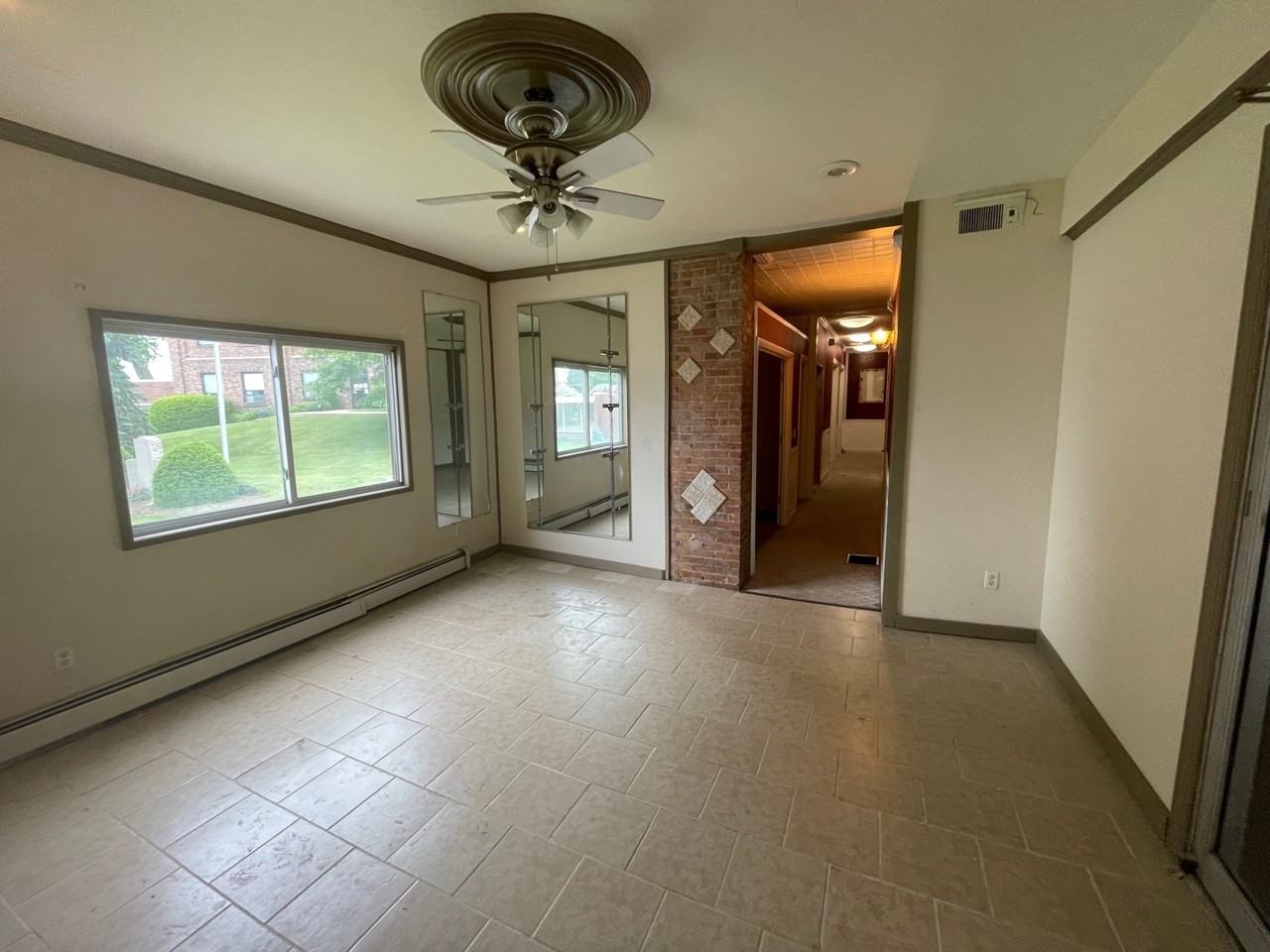 96 - 98 N Main St - Photo 5 of 11