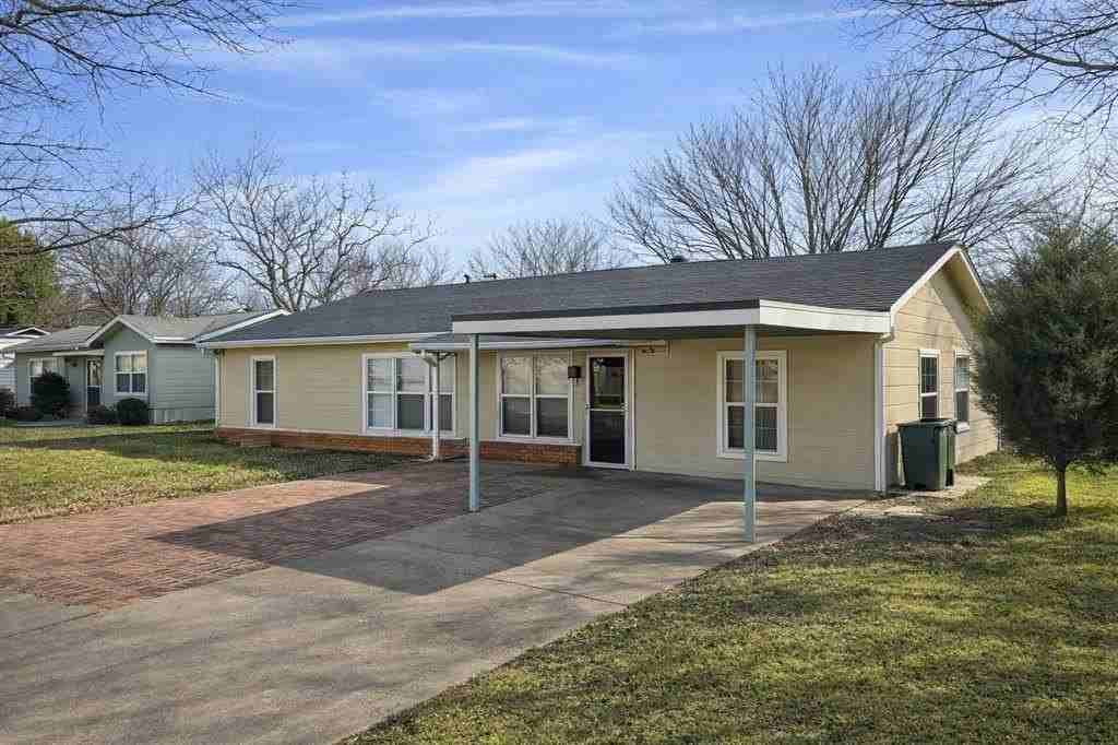 4408 Mckibben St - Photo 2 of 7