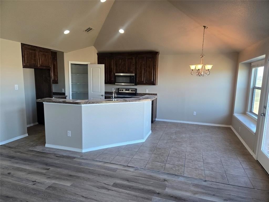 11350 Mitchell Cir - Photo 4 of 21