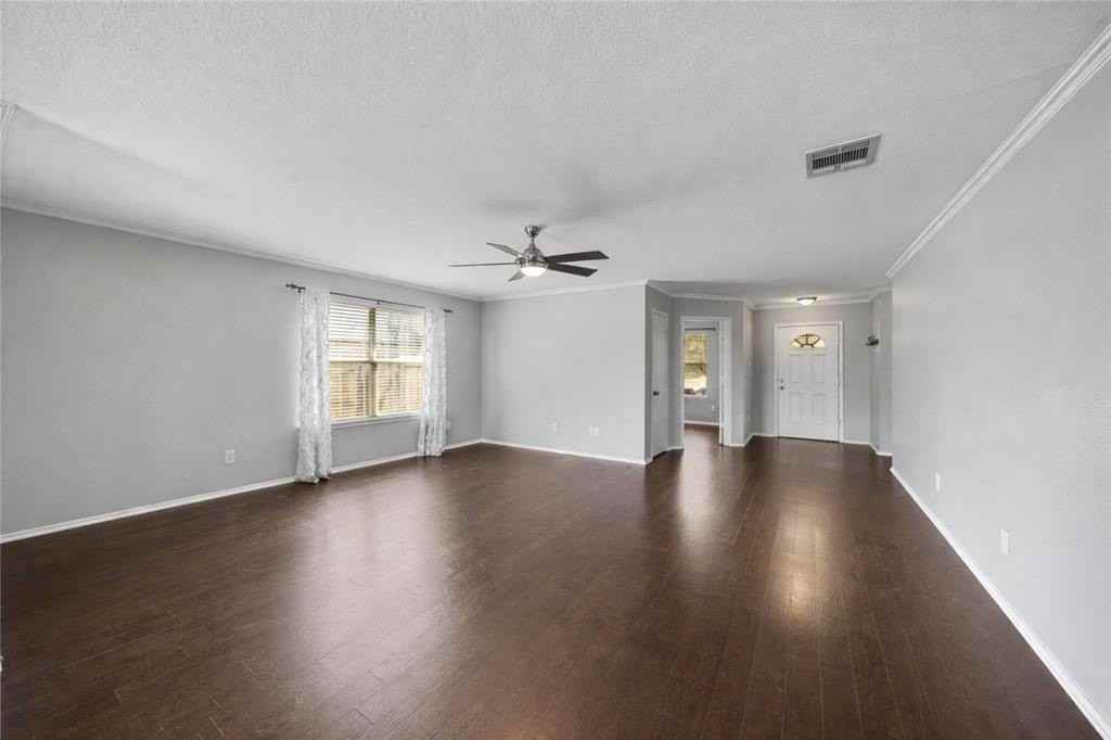 207 Blue Roan Dr - Photo 5 of 26