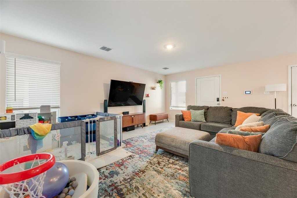 123 Wheatgrass Ln - Photo 4 of 21