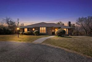 featured image of 180 Annetta Rd