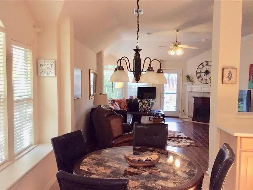 18731 Gibbons Dr - Photo 5 of 22