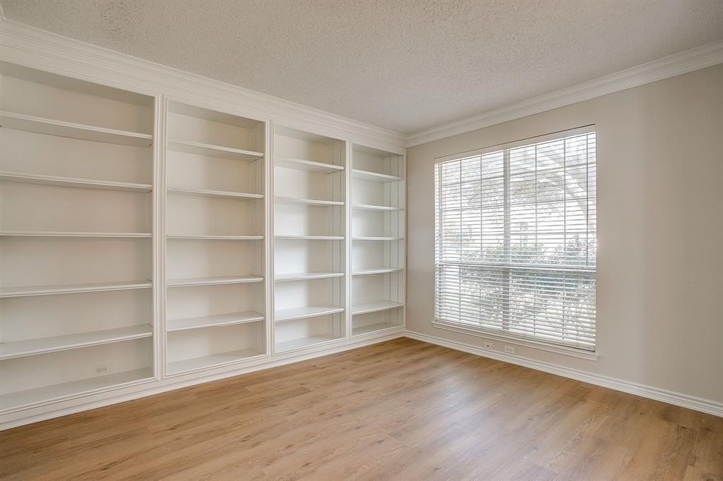 6937 Spring Valley Way - Photo 5 of 31