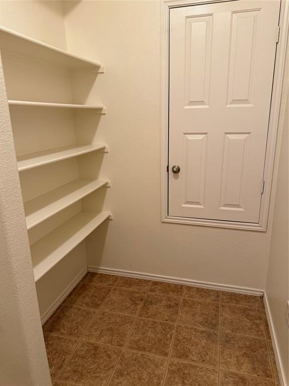 4709 Redbud Dr - Photo 6 of 15