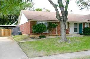 featured image of 2921 Clover Ln