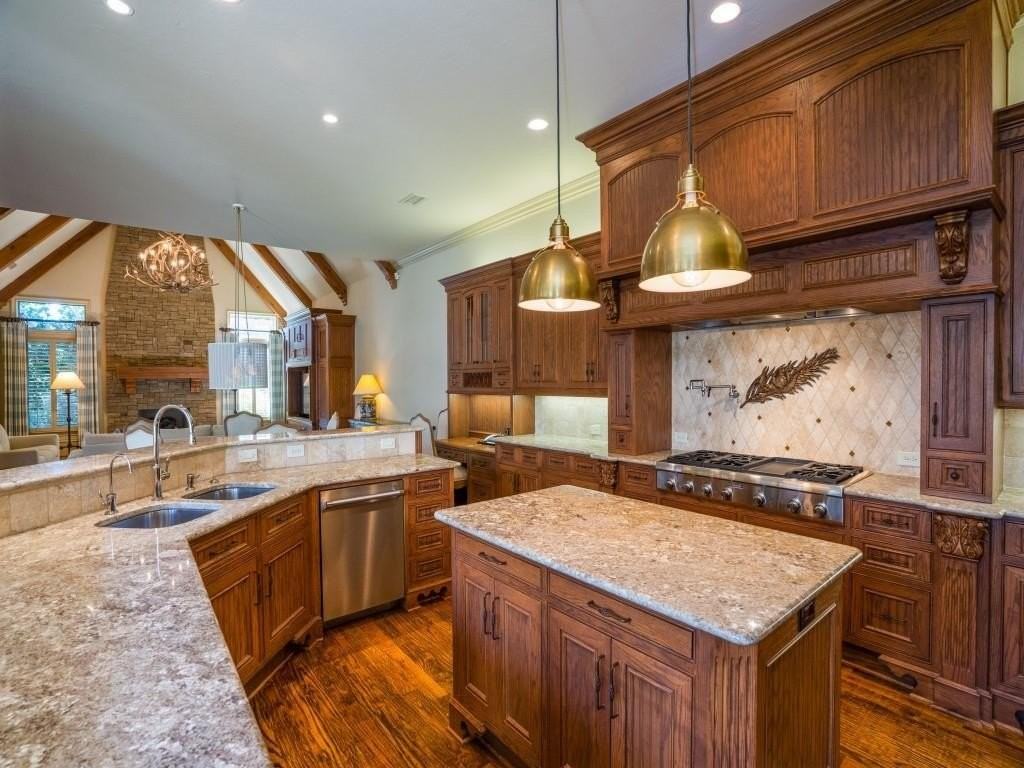 2782 Montreaux Dr - Photo 3 of 21