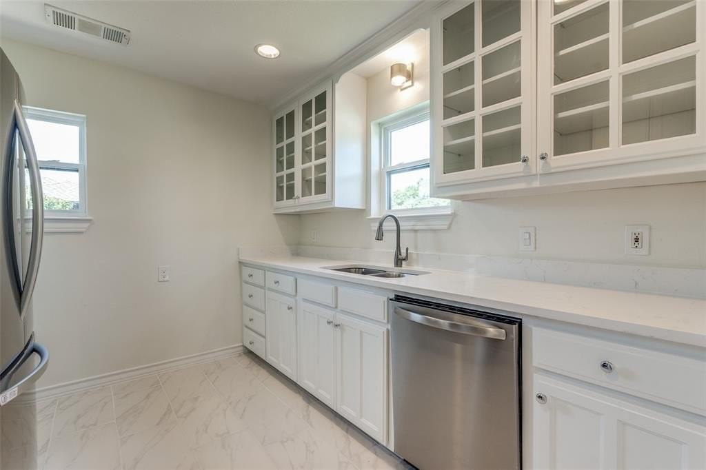 5042 W University Blvd - Photo 6 of 14