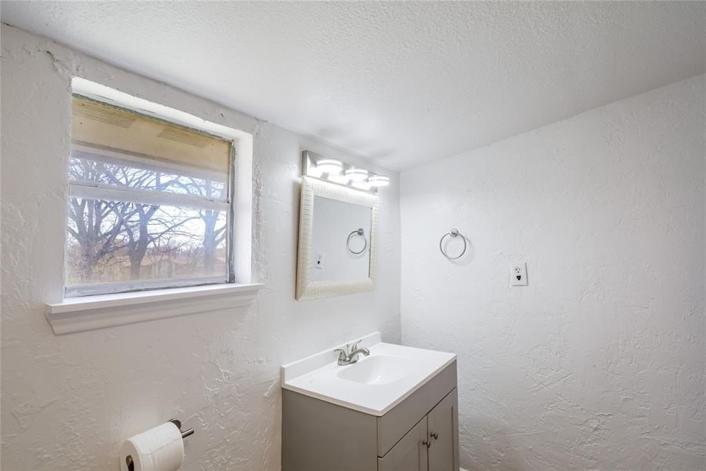 217 N Burdette Ave - Photo 7 of 14