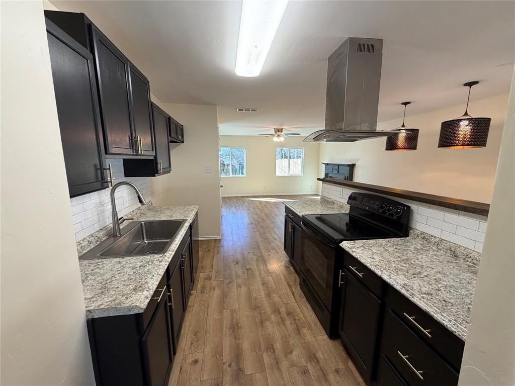 3812 Gordon Ave - Photo 3 of 19