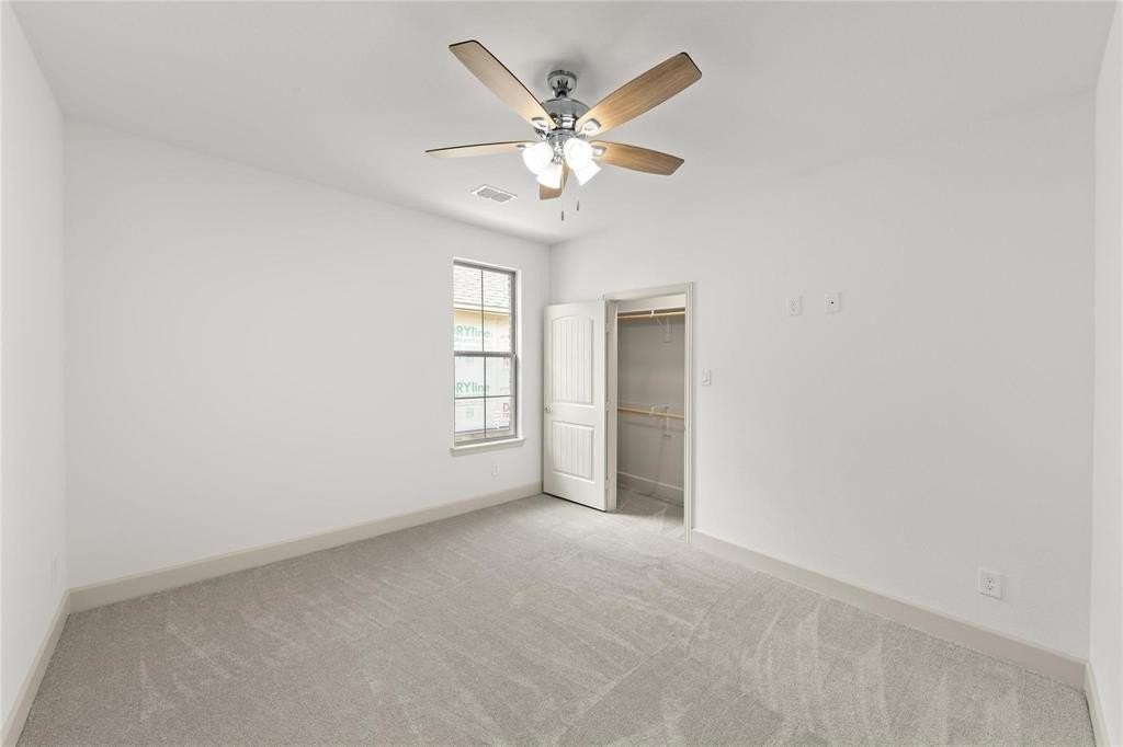 577 Silver Springs Ln - Photo 7 of 28