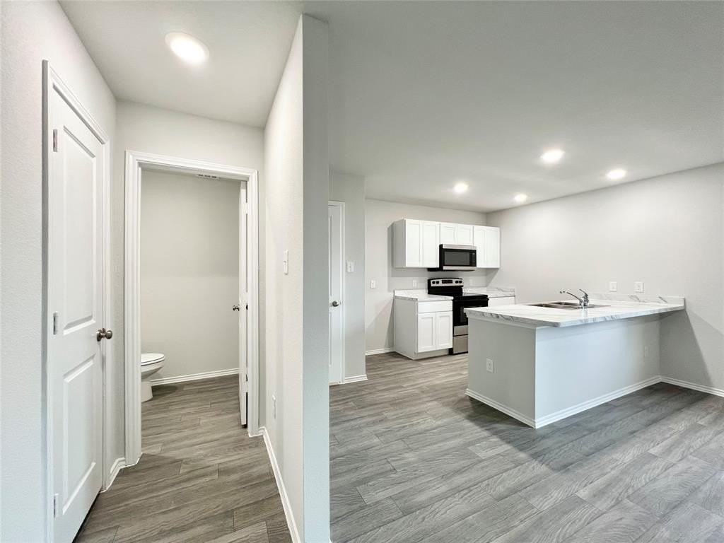 872 Eagles Nest Dr - Photo 5 of 40