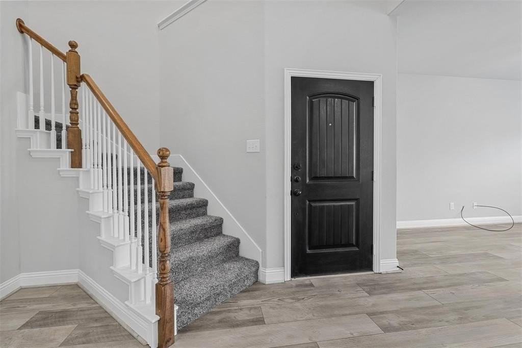 708 Amber Dr - Photo 7 of 17