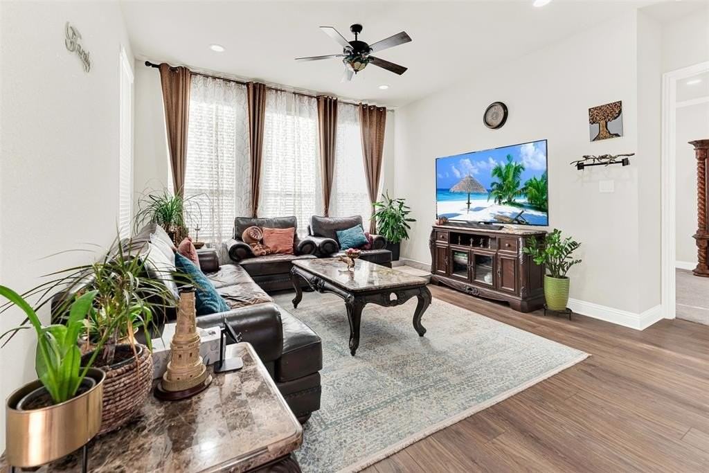 1714 Vine Brook Rd - Photo 3 of 24