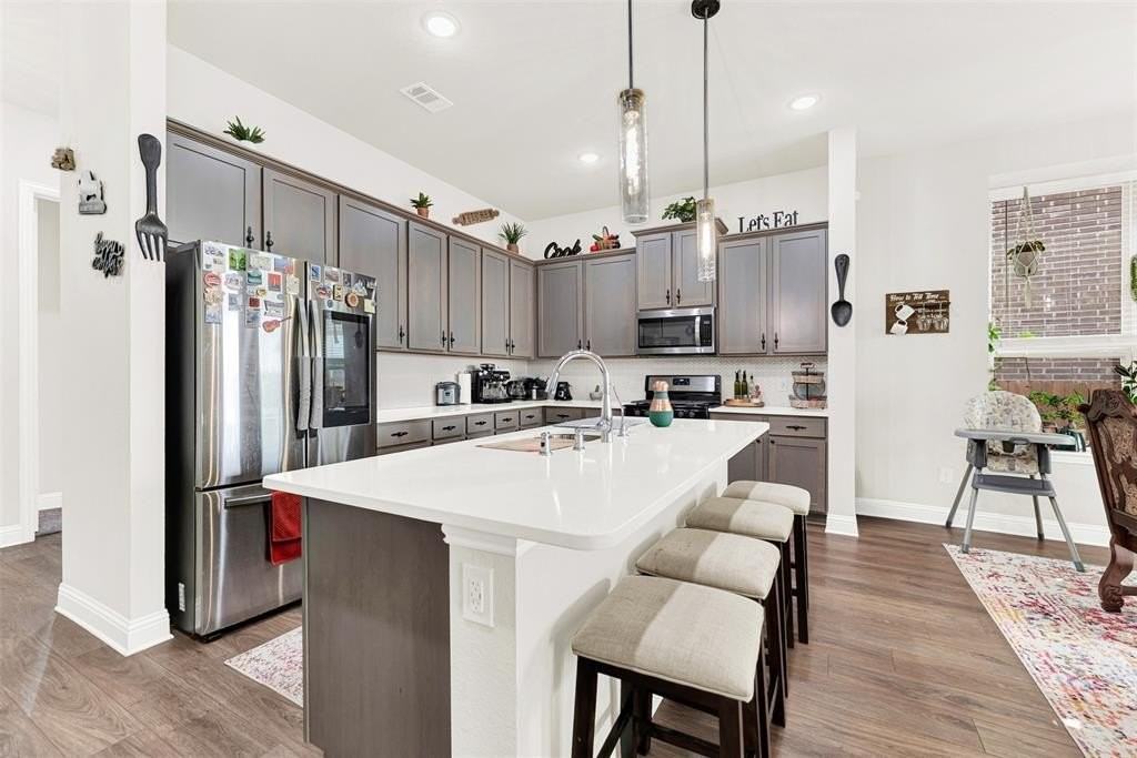 1714 Vine Brook Rd - Photo 6 of 24