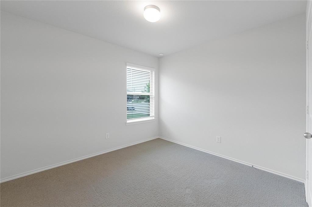 4319 Cordata Dr - Photo 6 of 15