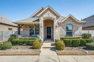 featured image of 828 Parkside Dr