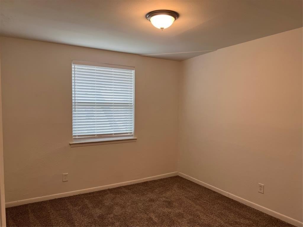 522 Apollo Rd - Photo 6 of 13